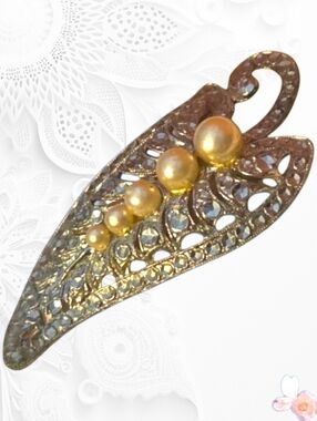 Vintage Rhinestone Leaf Brooch Faux Pearl Spray 1950s Retro Gold Tone 206